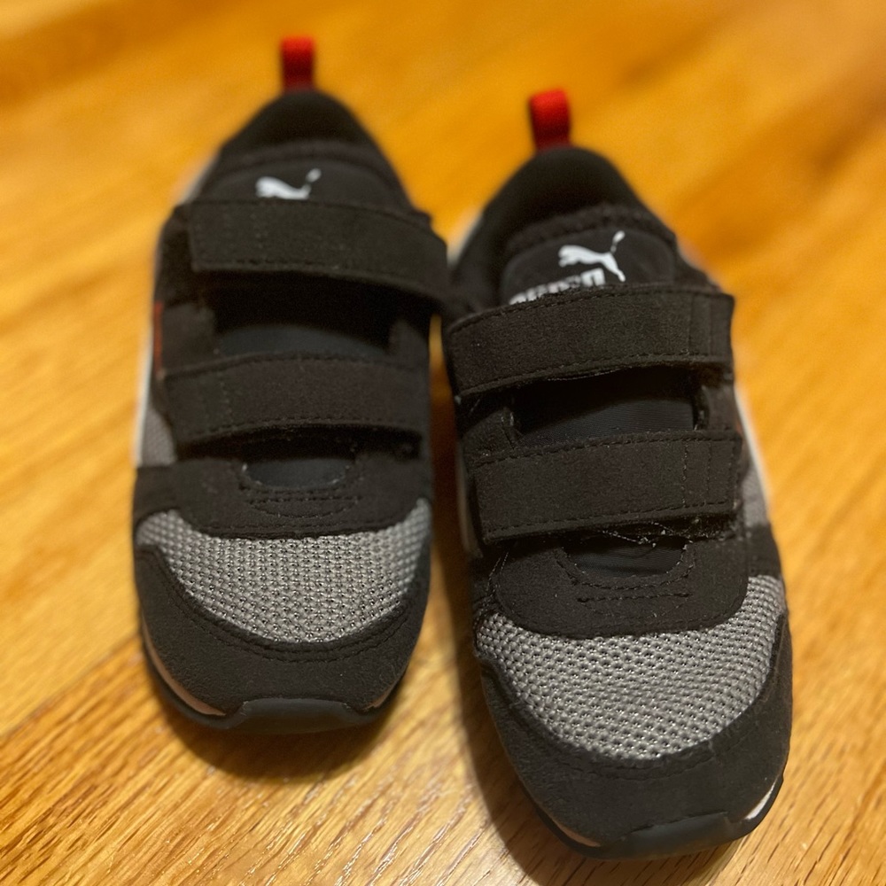 Kids Puma sneakers - Picture 2 of 7